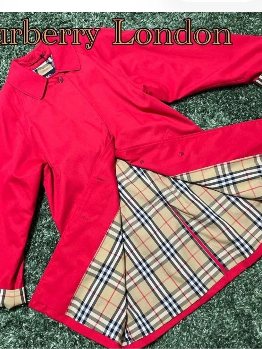 Burberry Red Coat with Signature Nova Check Lining. Trench style - Picture 7 of 14